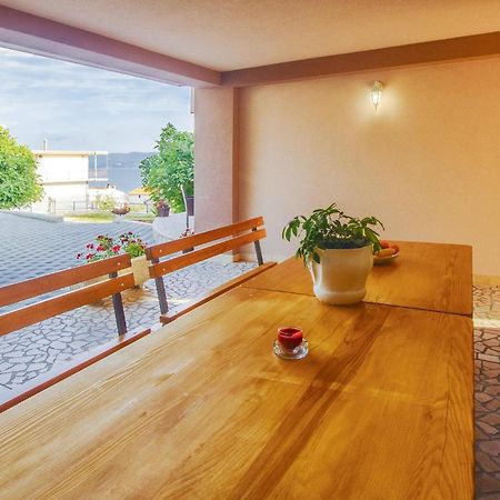 2 Bedroom Awesome Apartment In Mali Rat Sumpetar Εξωτερικό φωτογραφία