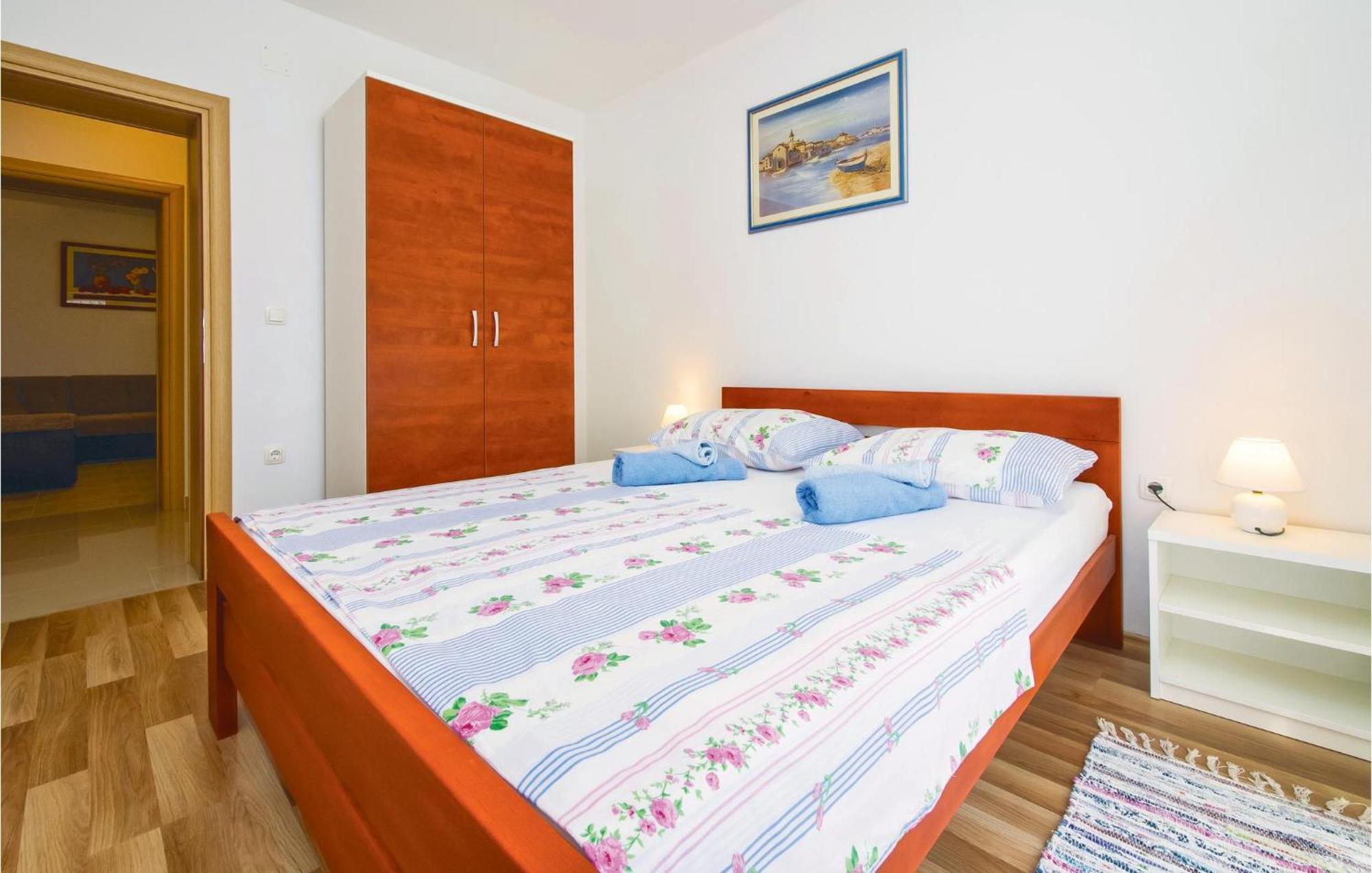 2 Bedroom Awesome Apartment In Mali Rat Sumpetar Εξωτερικό φωτογραφία